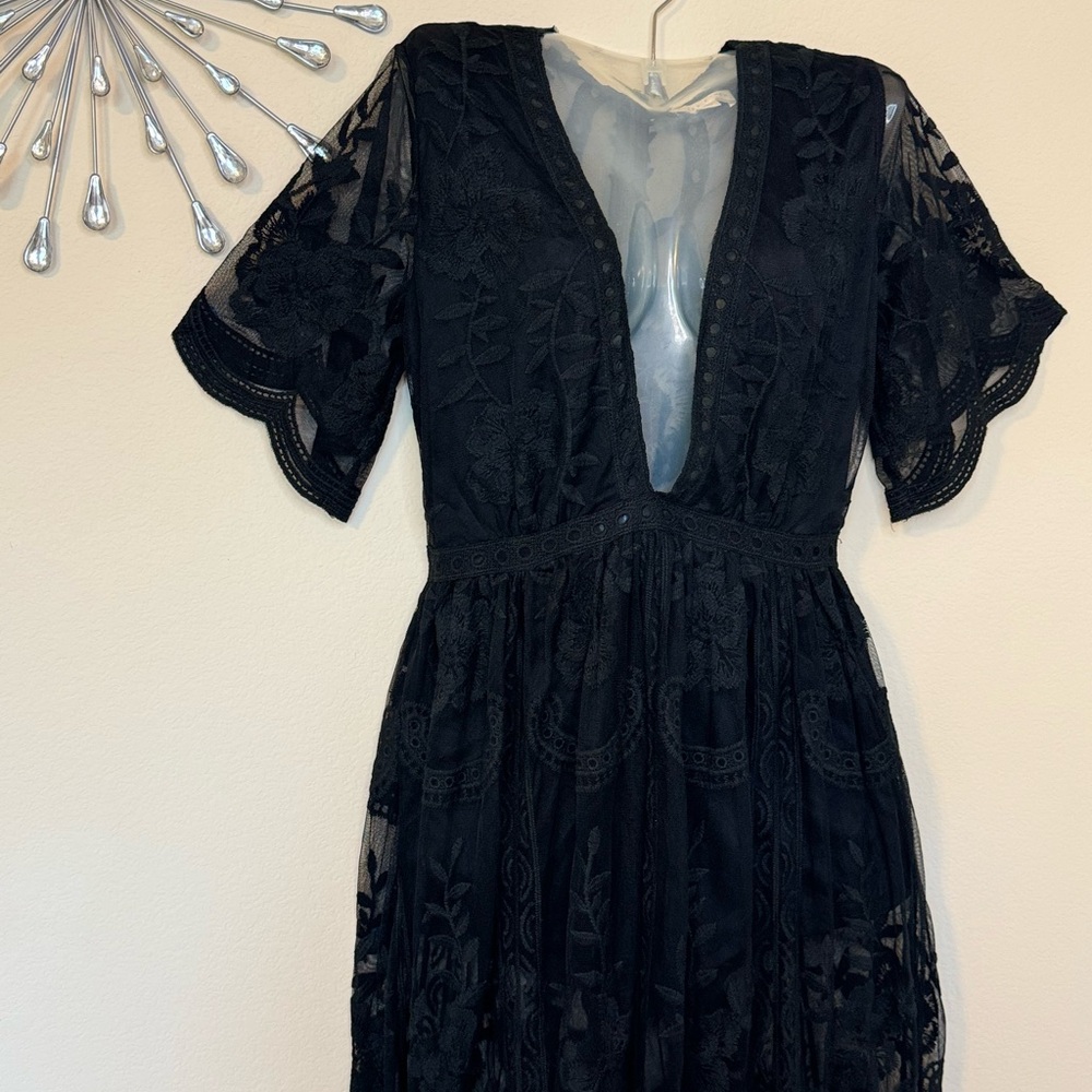 Lace Plunging V Neck Sheer Beautiful Maxi Dress Black Small - Picture 6 of 15